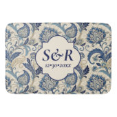 Monogram Blauw & Crème Damast Floral Wedding Badmat (Voorkant)