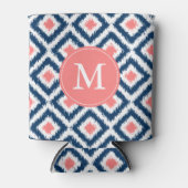 Monogram blauw en koraal Ikat Patroon Blikjeskoeler (Voorkant)