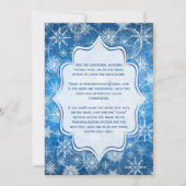 Monogram Blauw en Witte Snowflakes Wedding Invite Kaart (Achterkant)