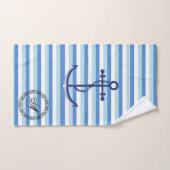Monogram blauw marineanker op blauwe strepen bad handdoek (Handdoek)