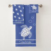 Monogram Blauw N Wit Zee Schildpad Nautisch Bad Handdoek (Insitu)