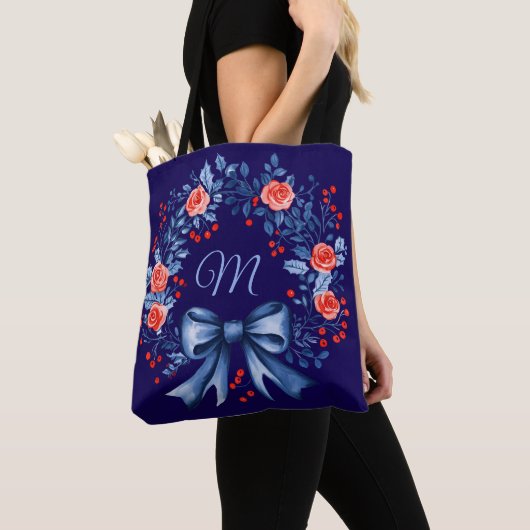 Monogram Blauw Rood Roos Kerstmis Tote Bag (Dichtbij)