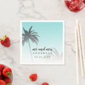 Monogram Blauw Tropische Palmboom Strand Bruiloft Servet (Insitu)