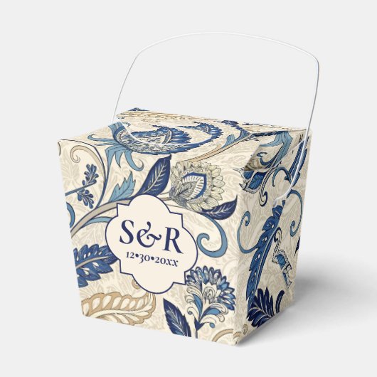 Monogram Blauwe Crème Damask Bloemenbruiloft Bedankdoosjes (Voorkant Zijde)