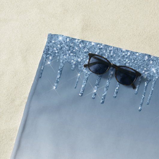 monogram blauwe glitterspetters badhanddoek (In situ)