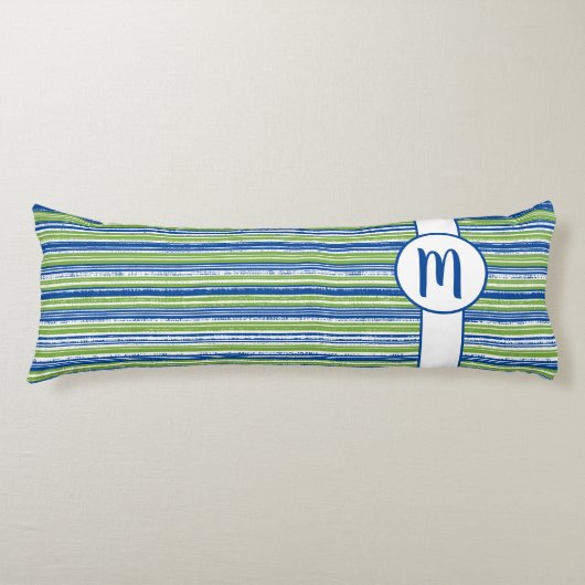 Monogram blauwgroen, Blauwe, Groene, en Witte Stri Lichaamskussen (Voorkant)