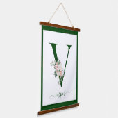 Monogram Bloem Letter V Hangend Wandkleed (Gebogen)