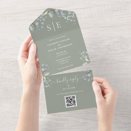Monogram Bloemen QR Code Sage Groene Bruiloft All In One Uitnodiging (Afscheurbaar)