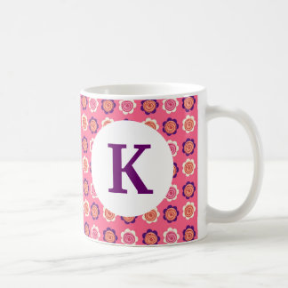 Monogram  bloemen voor op maat gemaakte koffie Mok
