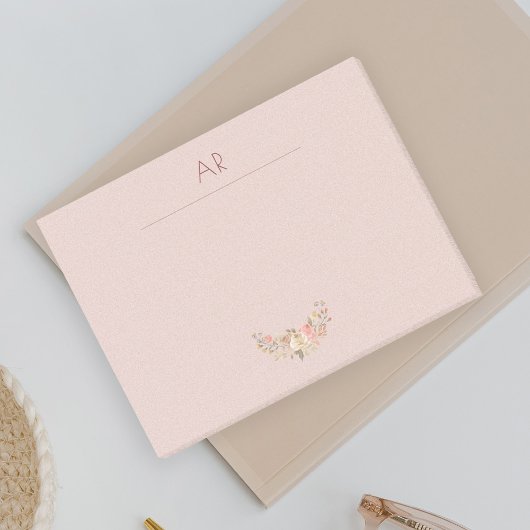 Monogram blos roze bloemen gepersonaliseerd post-it® notes