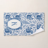 Monogram Blue Chinoiserie Squirrel Woodland Bath Handdoek (Handdoek)