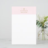 Monogram Blush Pink | Elegant Gold Briefpapier (Staand voorkant)