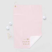 Monogram Blush Pink | Elegant Gold Minimalist Golfhanddoek (Insitu)