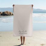 Monogram Blush Pink | Moderne, minimalistische vro Strandlaken<br><div class="desc">Een eenvoudig stijlvol aangepast monogram ontwerp met een moderne, minimalistische handgeschreven scripttypografie in combinatie met een bloktypografie in zwart op een elegante pastelkleurige roze achtergrond. De monogram naam kan gemakkelijk worden gepersonaliseerd om een ontwerp zo uniek te maken zoals u bent! Het perfecte persoonlijke cadeau of accessoire voor elke gelegenheid!...</div>