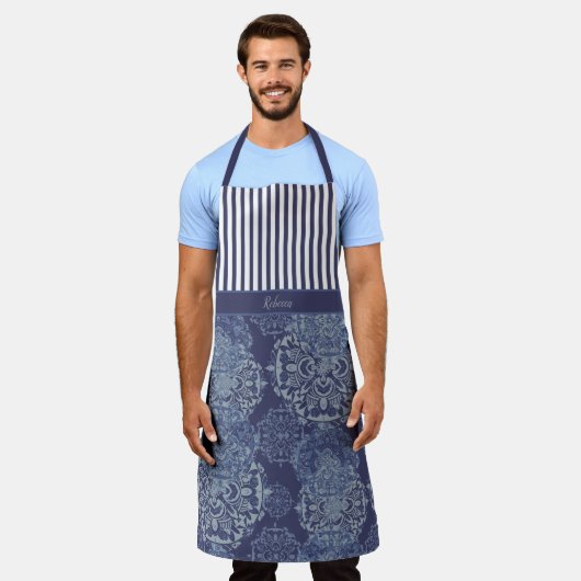 Monogram Boho Moody Denim Blue Mandalas & Stripes Schort (Gedragen)