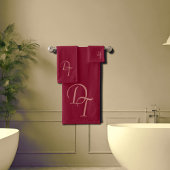 Monogram - bordeaux kleur bad handdoek