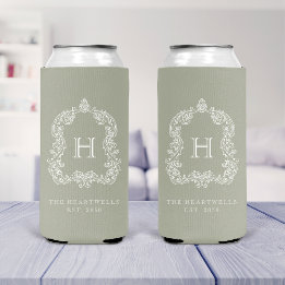 Monogram Botanical Crest Sage Green Wedding Seltzer Blikjeskoeler
