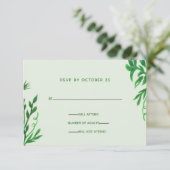 Monogram Botanical Greenery Wedding rsvp Kaart (Staand voorkant)
