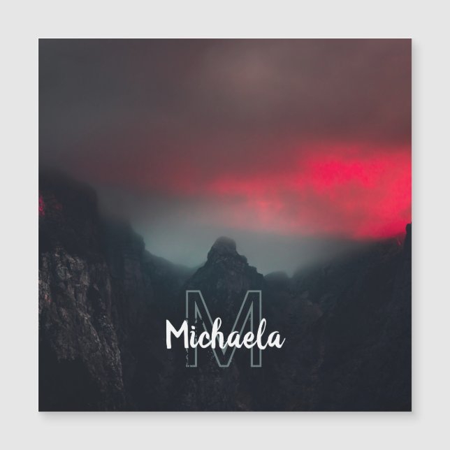 Monogram brandende wolken, mist en bergen (Voorkant)