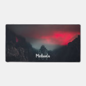 Monogram brandende wolken, mist en bergen bureaumat (Voorkant)