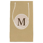 Monogram Bruin Kraft Paper Textuur Klein Cadeauzakje (Voorkant)