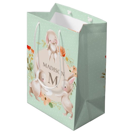 Monogram Bunny Rabbits Floral gepersonaliseerd Bab Medium Cadeauzakje (Achterkant Gekanteld)