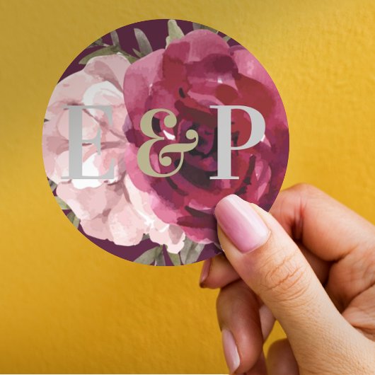  Monogram Burgundy Blush Pink Floral Weddenschap Ronde Sticker