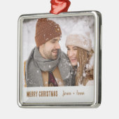 Monogram cadeau Vrolijk Kerst Schattige paar Bruin Metalen Ornament (Links)