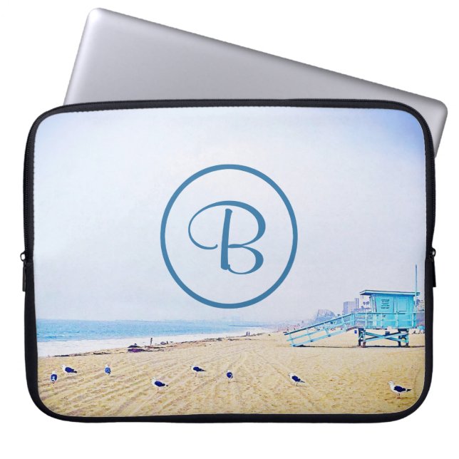 Monogram California Beach Lifeguard Booth Foto Laptop Sleeve (Voorkant)