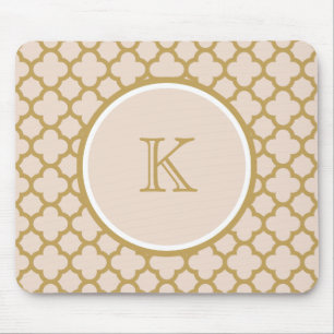 Monogram Champagne Pink and Gold Color Quatrefoil Muismat