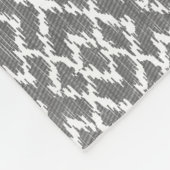 Monogram Charcoal Gray Tribal Ikat Diamond Pattern Fleece Deken (Hoek)