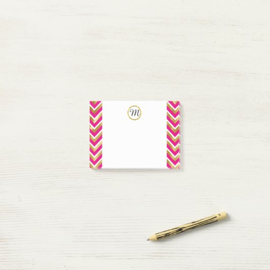 Monogram chevron gepersonaliseerd roze goud wit post-it® notes (Op bureau)