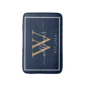 Monogram Chic Gouden Script Namen Trouwdatum Navy Badmat (Voorkant Verticaal)