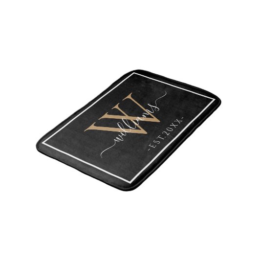 Monogram Chic Gouden Script Namen Trouwdatum Zwart Badmat (Gekanteld)