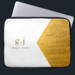 Monogram Classic Elegant Minimaal Goud Wit Laptop Sleeve<br><div class="desc">Een zwarte laptophoes voor thuis of op het werk, met een eenvoudig, modern, minimalistisch goudmonogram met eenvoudige serif-typografische initialen met een lager hoesje. Een leestekens (periode) verdeelt het eerste en laatste initiaal als eenvoudig ontwerpelement dat deze typografiestijl als modern en schoon definieert. Jouw naam in hoofdletters van het type serif....</div>