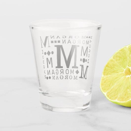 Monogram Collage Black Modern Aangepast Shot Glas (Achterkant)