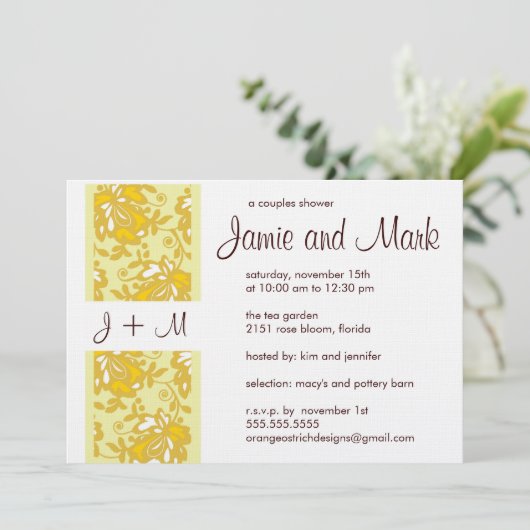 Monogram Couples Shower Invitation Kaart (Staand voorkant)