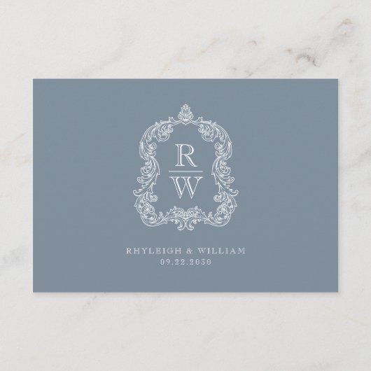 Monogram Crest Dusty Blue Wedding Details Informatiekaartje (Achterkant)