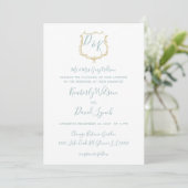 Monogram Crest Gold Dusty Blue Wedding Kaart (Staand voorkant)
