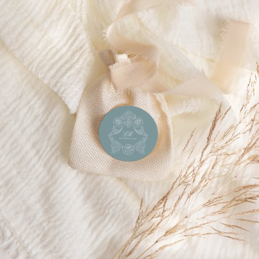 Monogram Crest Ornament Stofblauw Bruiloft Ronde Sticker