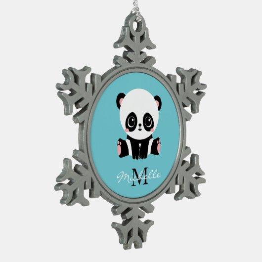 Monogram Cute Panda Aangepast gebubbel Blauw Tin Sneeuwvlok Ornament (Links)