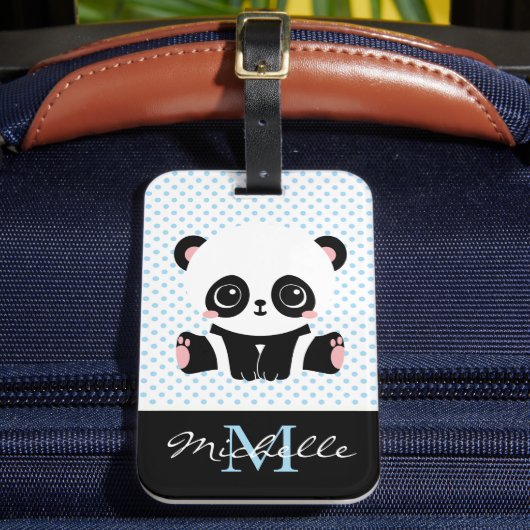 Monogram Cute Panda Beer Gepersonaliseerde Polka D Bagagelabel (Voorkant Insitu 2)