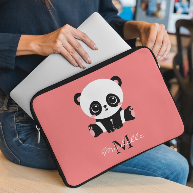 Monogram Cute Sitting Panda Personeelszalm Laptop Sleeve (Creator heeft geüpload)