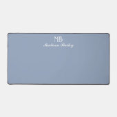 Monogram Decoratieve Typografie Dusty Blue Bureaumat (Voorkant)