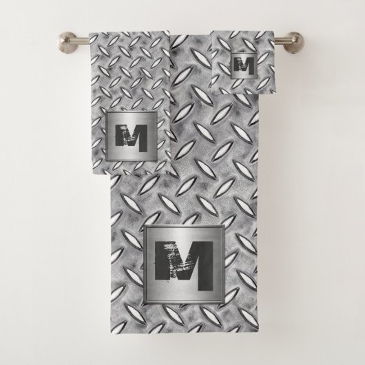 Monogram Diamond Metaal Bord in grijs Bad Handdoek (Insitu)