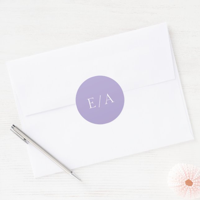 Monogram Digitale Lavendel Paarse Minimale Bruilof Ronde Sticker (Envelop)