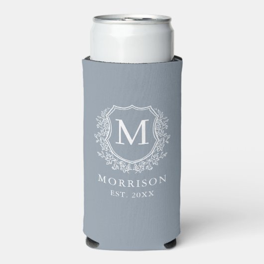 Monogram Dusty Blue Crest Botanical Wedding Seltzer Blikjeskoeler (Seltzer Voorkant)