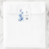 Monogram Dusty Blue Floral Wedding Favoriet Vierkante Sticker (Tas)