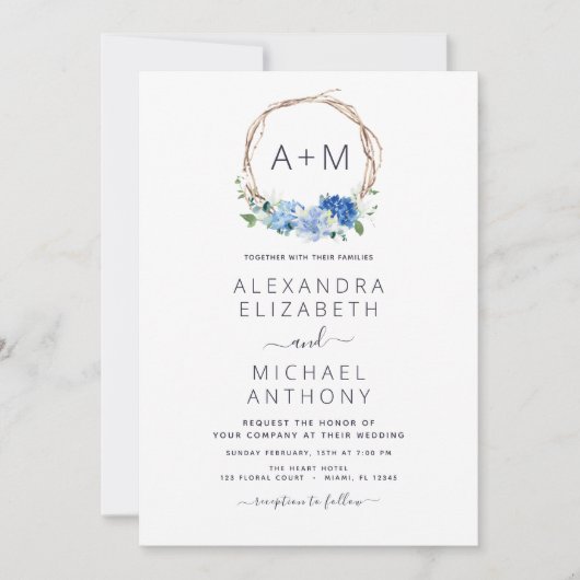 Monogram Dusty Blue Floral Wreath Wedding Invitati Kaart (Voorkant)