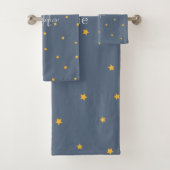 Monogram Dusty Blue Lucky Stars Custom Name Handdo Bad Handdoek (Insitu)